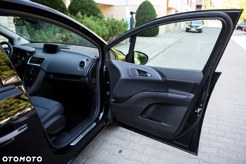 Opel Meriva 1.6 16V Cosmo - 24