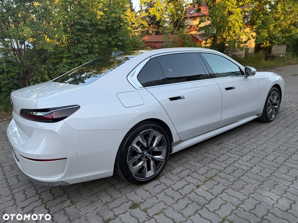 BMW Seria 7 - 39