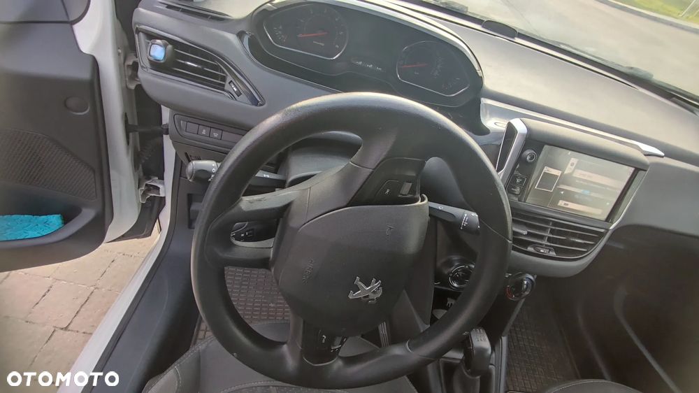 Peugeot 208 1.6 e-HDi Active STT - 20