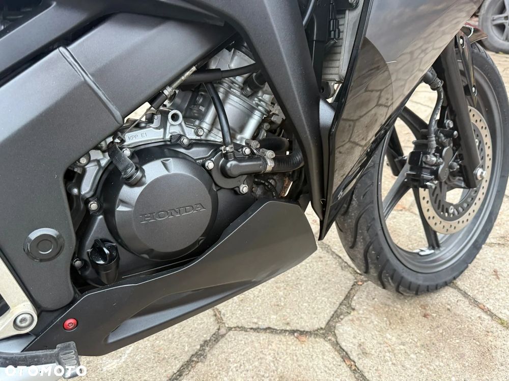 Honda CBR - 23