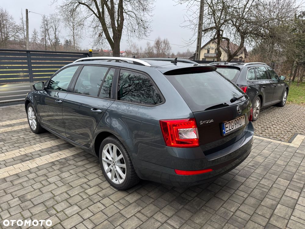 Skoda Octavia 2.0 TDI Joy DSG - 4