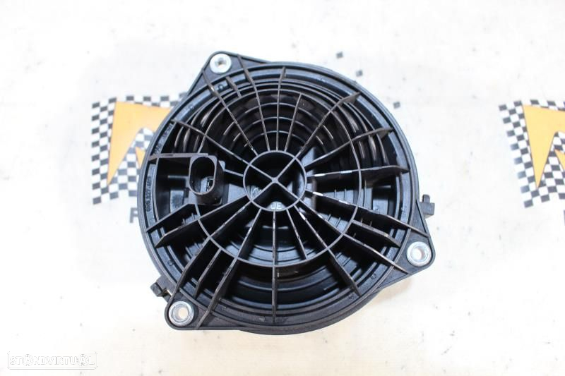 Puxador Da Tampa Da Mala Volkswagen Polo (6R1, 6C1)  6R6827469 / 6R6 8 - 5