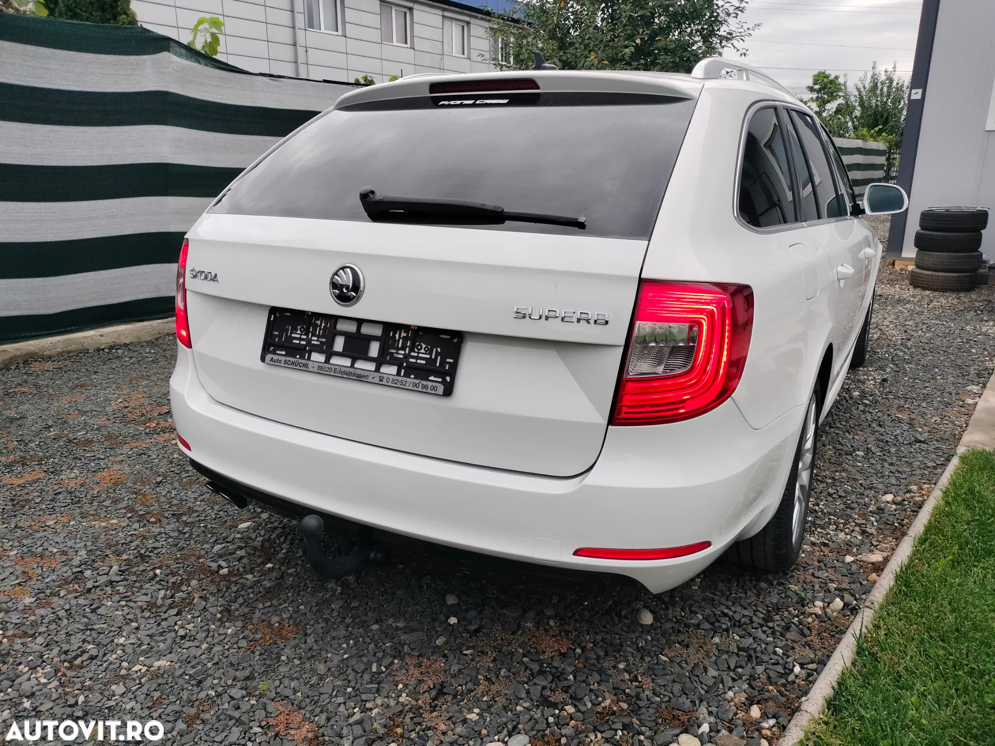 Skoda Superb 2.0 TDI DSG FAMILY - 11