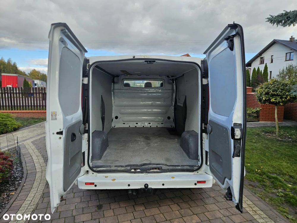 Renault Trafic - 16