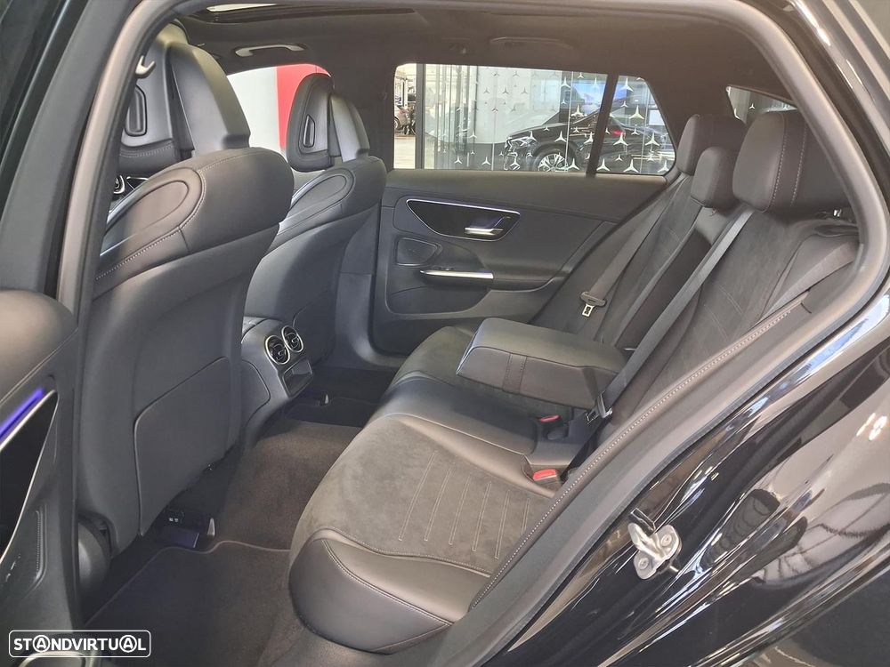 Mercedes-Benz C 300 de AMG Line - 13