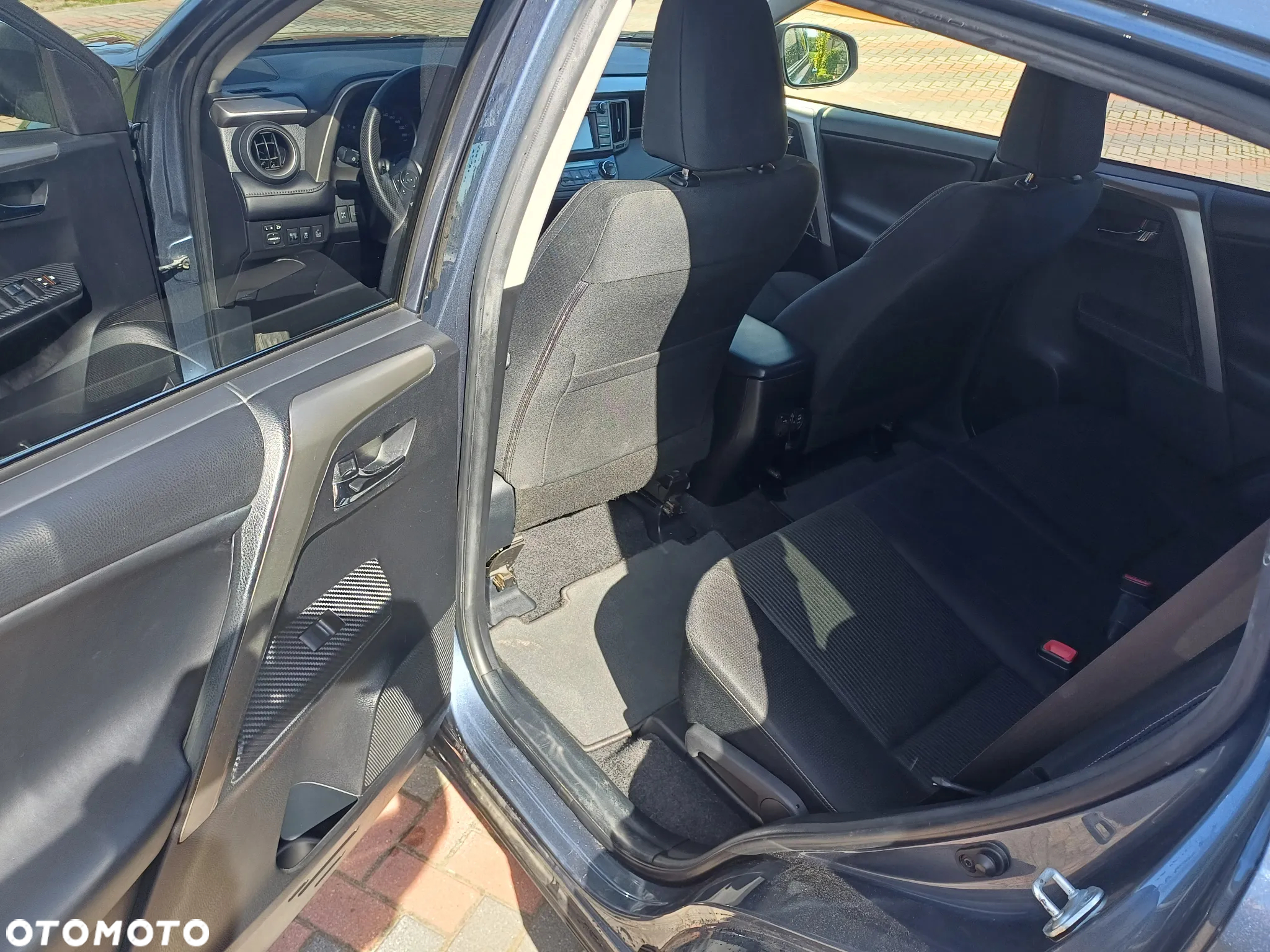 Toyota RAV4 - 12
