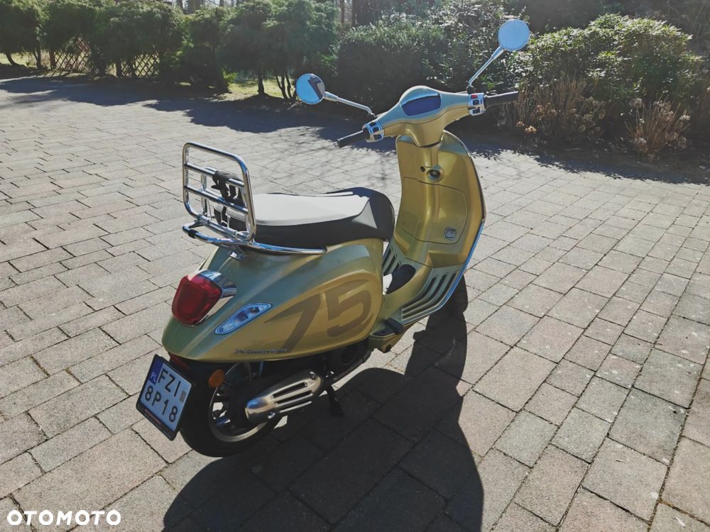 Vespa Primavera - 3