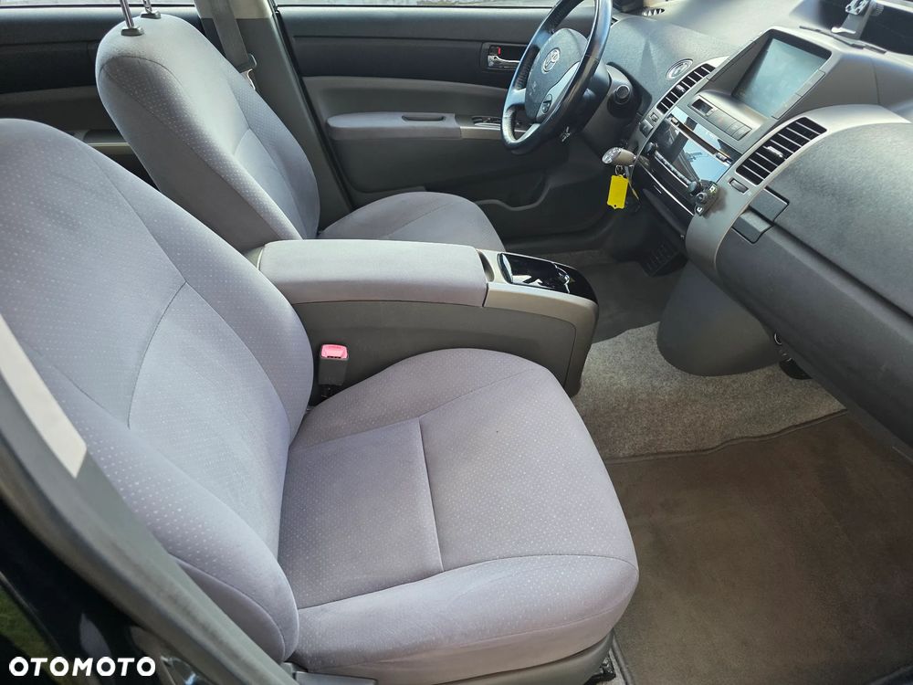 Toyota Prius 1.5 VVT-i Prestige - 23
