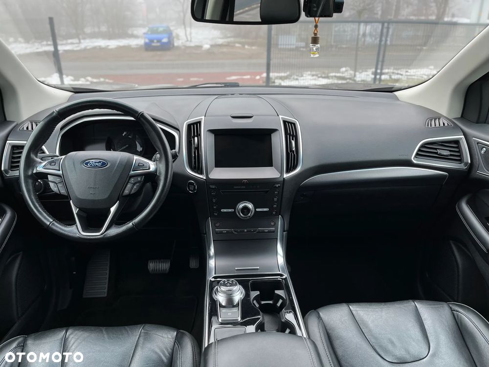 Ford Edge - 33