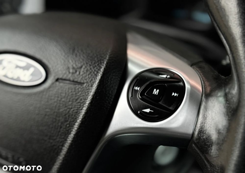 Ford Connect - 30