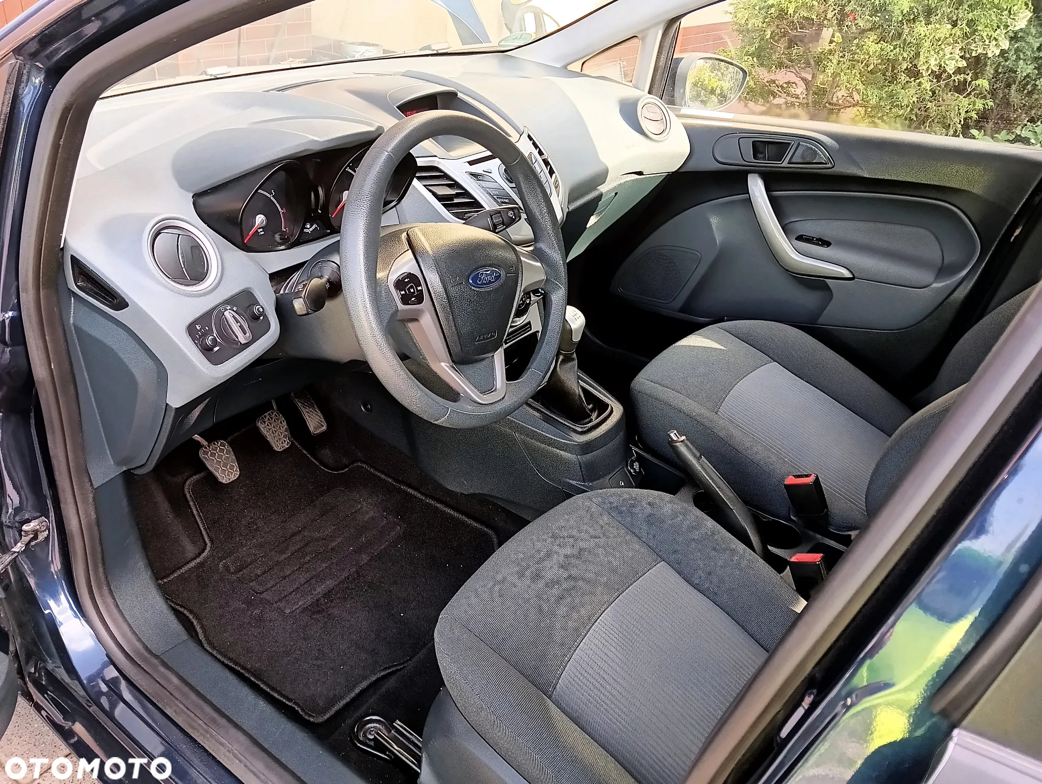 Ford Fiesta 1.25 Trend - 13