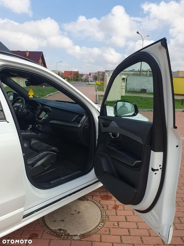 Volvo XC 90 T5 AWD R-Design 7os - 18