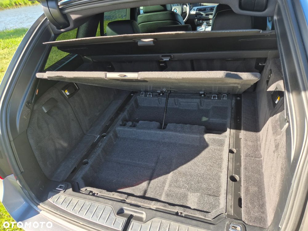 BMW Seria 5 530d xDrive Sport-Aut Modern Line - 13
