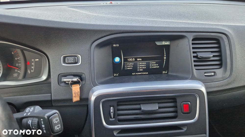 Volvo V60 D2 Momentum - 14