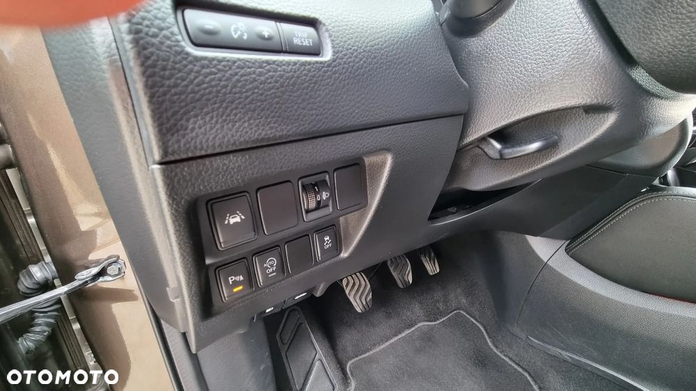 Nissan Qashqai 1.2 DIG-T N-Vision - 17