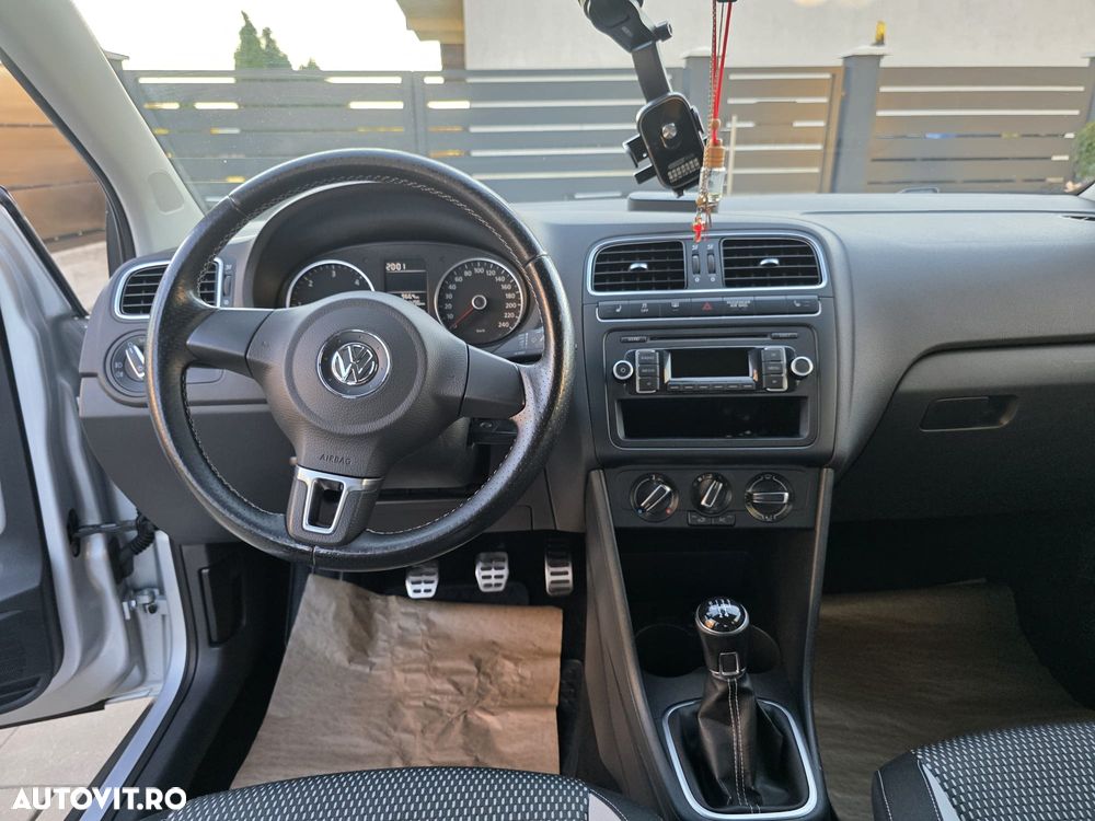Volkswagen Polo - 7