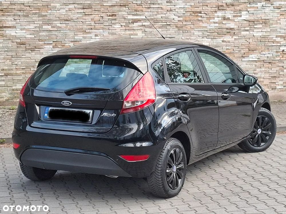 Ford Fiesta 1.25 Champions Edition - 21