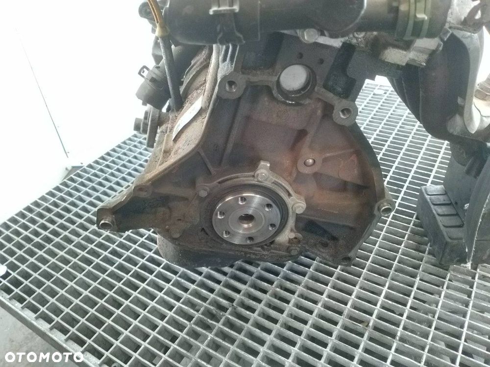 SILNIK RENAULT CLIO III ( 05-09 ) D4F 1.2 16V - 3