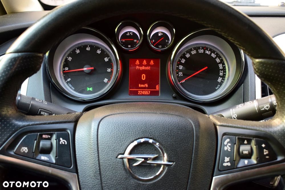 Opel Astra 1.6 Turbo Sport - 18