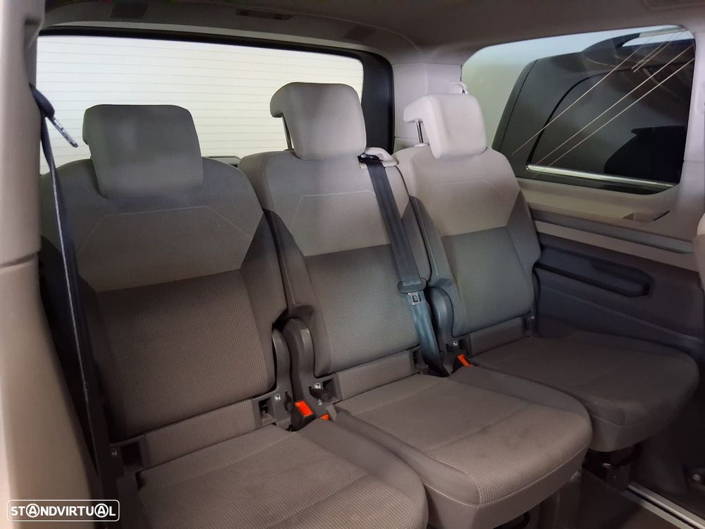 VW Multivan 2.0 TDI Style Longa DSG - 9
