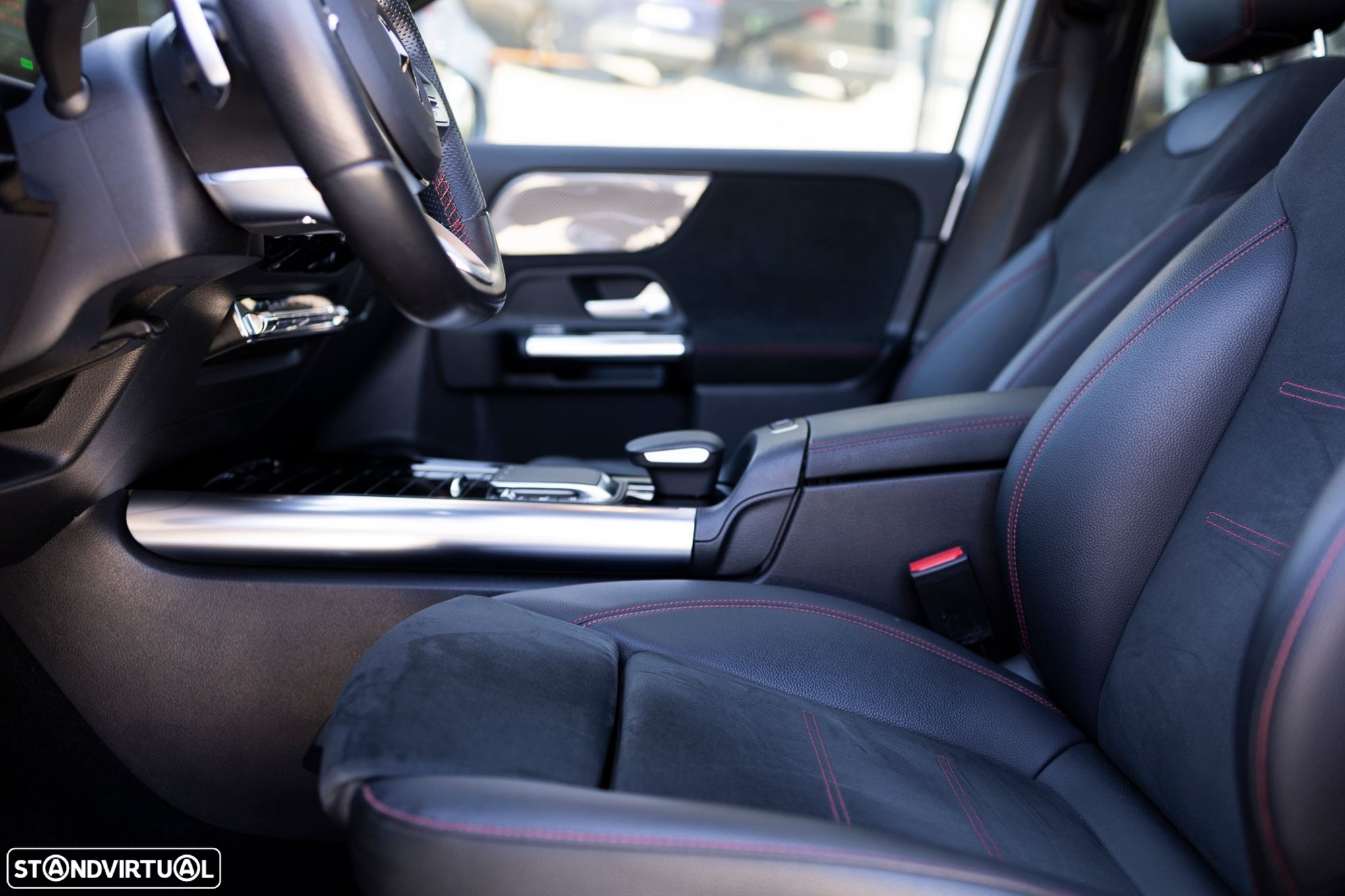 Mercedes-Benz GLA 250 e AMG Line - 41
