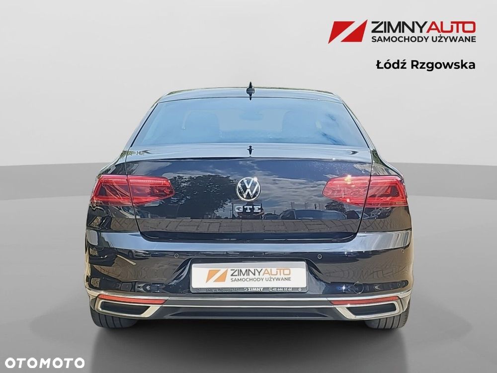 Volkswagen Passat - 9