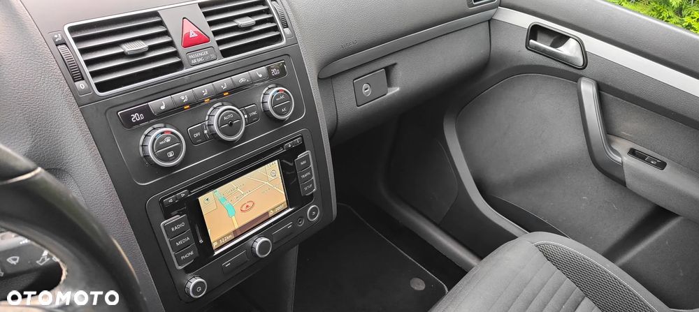 Volkswagen Touran 1.6 TDI DPF BlueMotion Technology Cup - 32