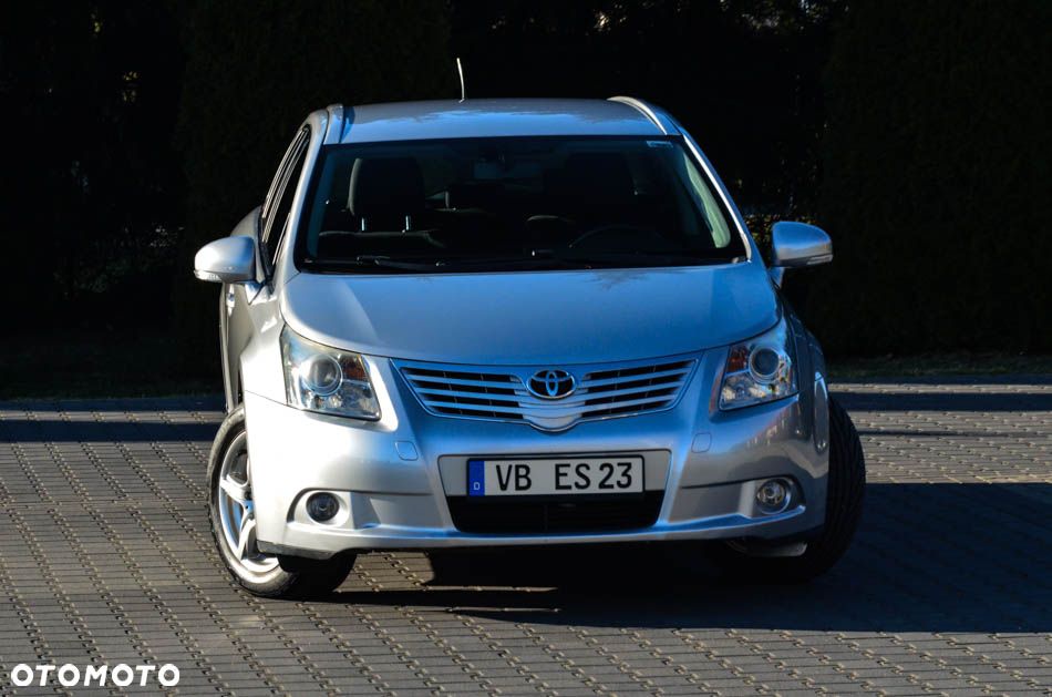 Toyota Avensis 1.8 Comfort - 2