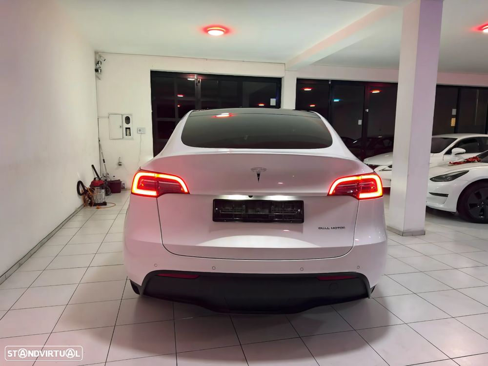 Tesla Model Y Long Range Tração Integral - 3