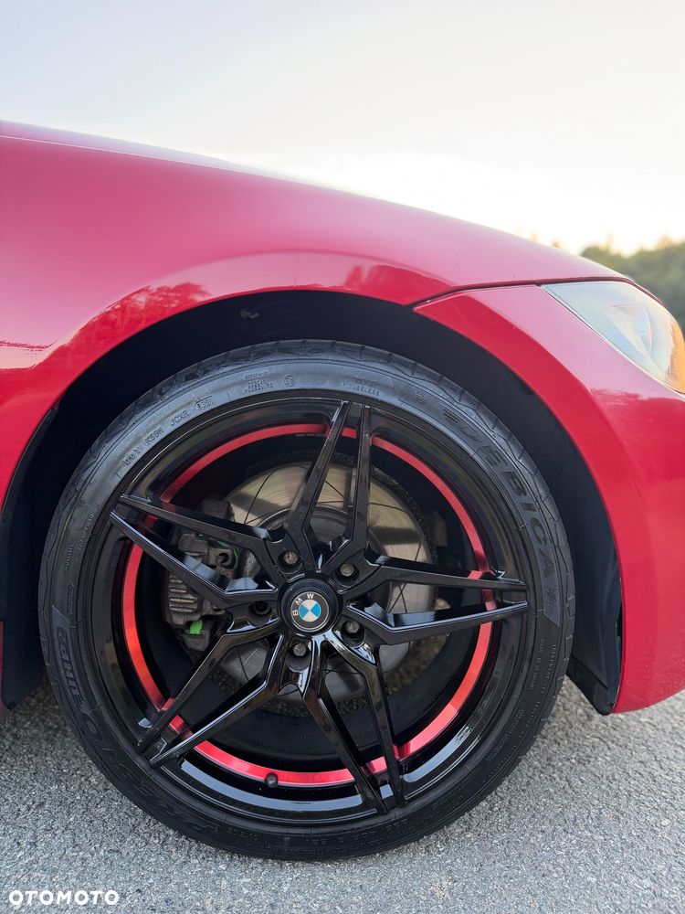 BMW Seria 3 330i - 18