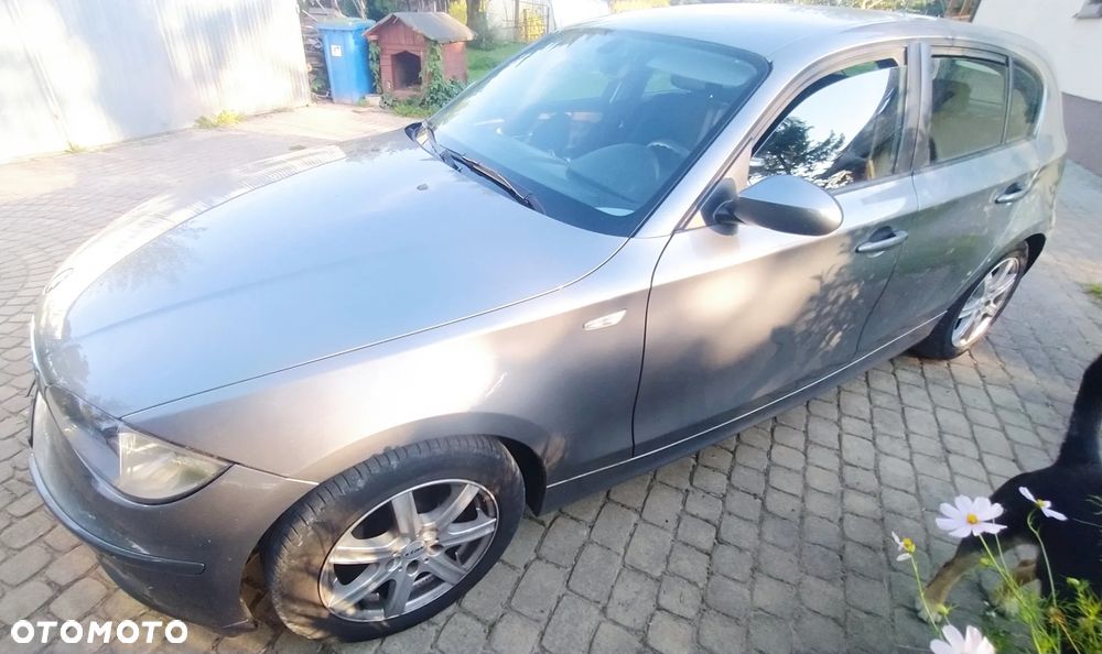 BMW Seria 1 120d DPF - 9