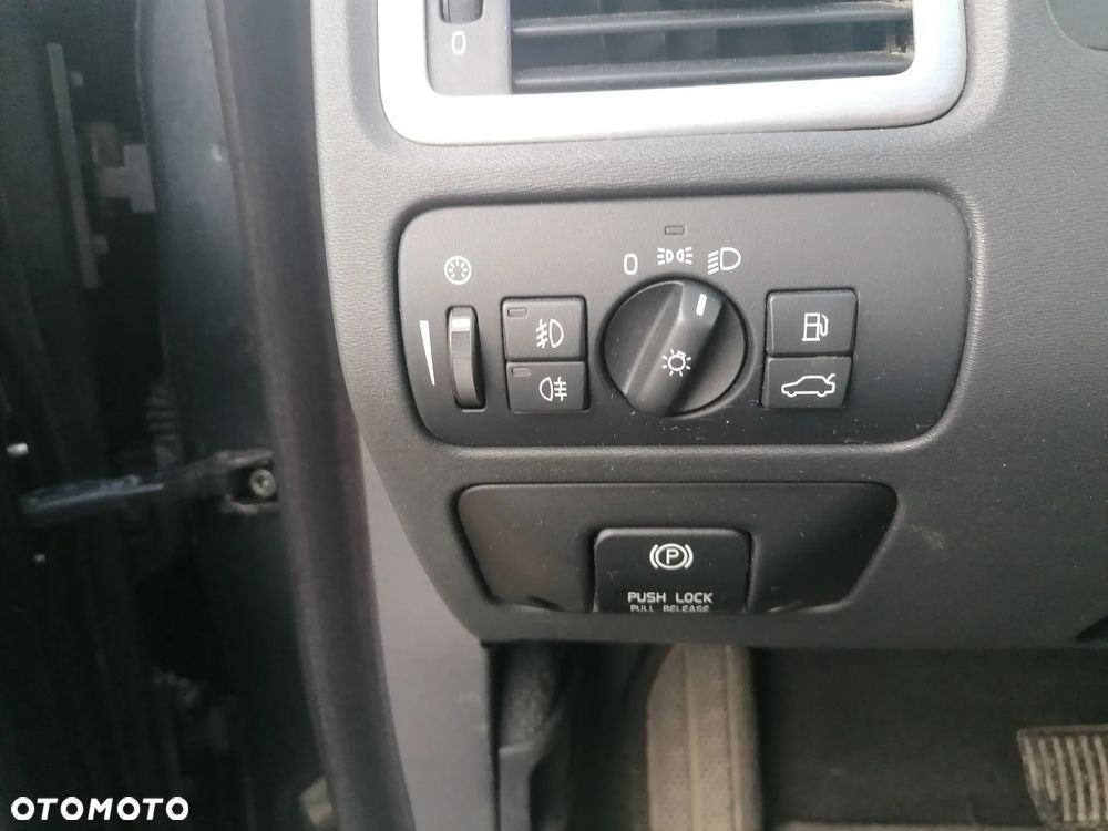 Volvo V70 D3 Summum - 13