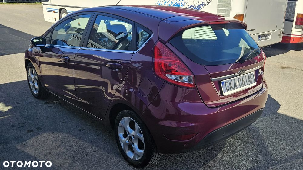 Ford Fiesta 1.4 Trend - 8
