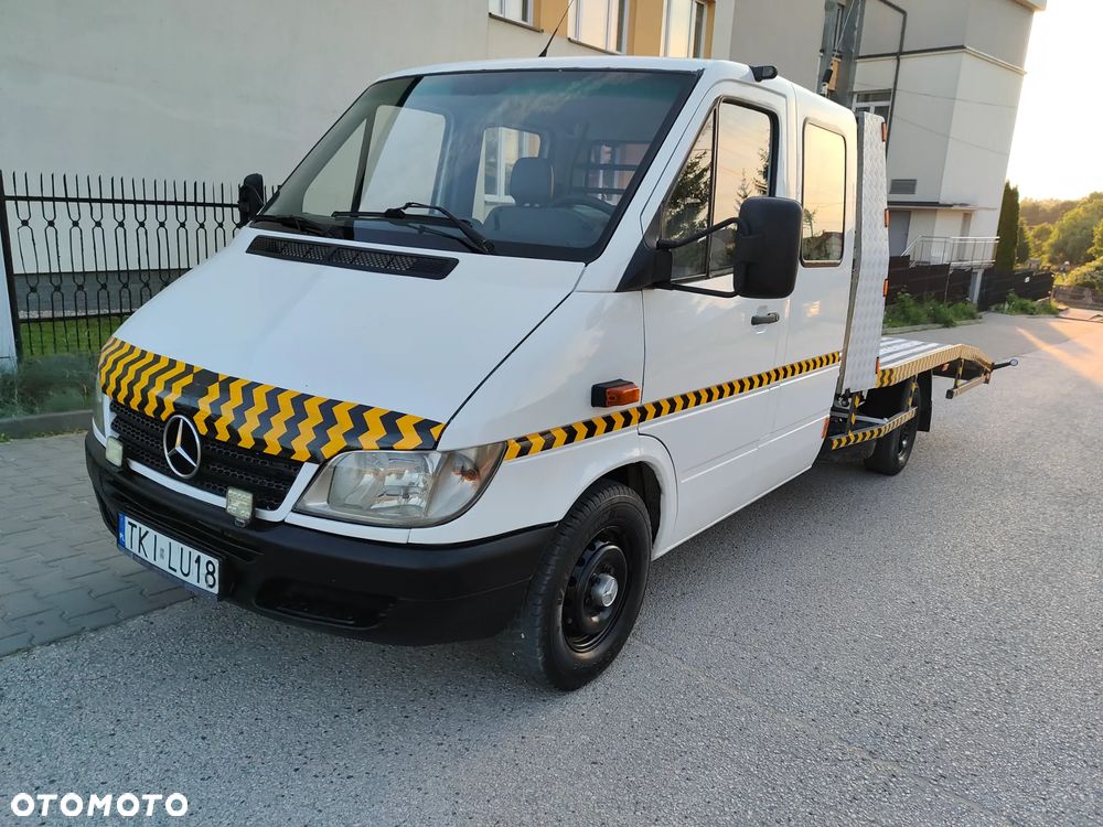 Mercedes-Benz Sprinter - 16
