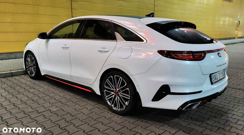 Kia ProCeed 1.6 T-GDI GT DCT - 6