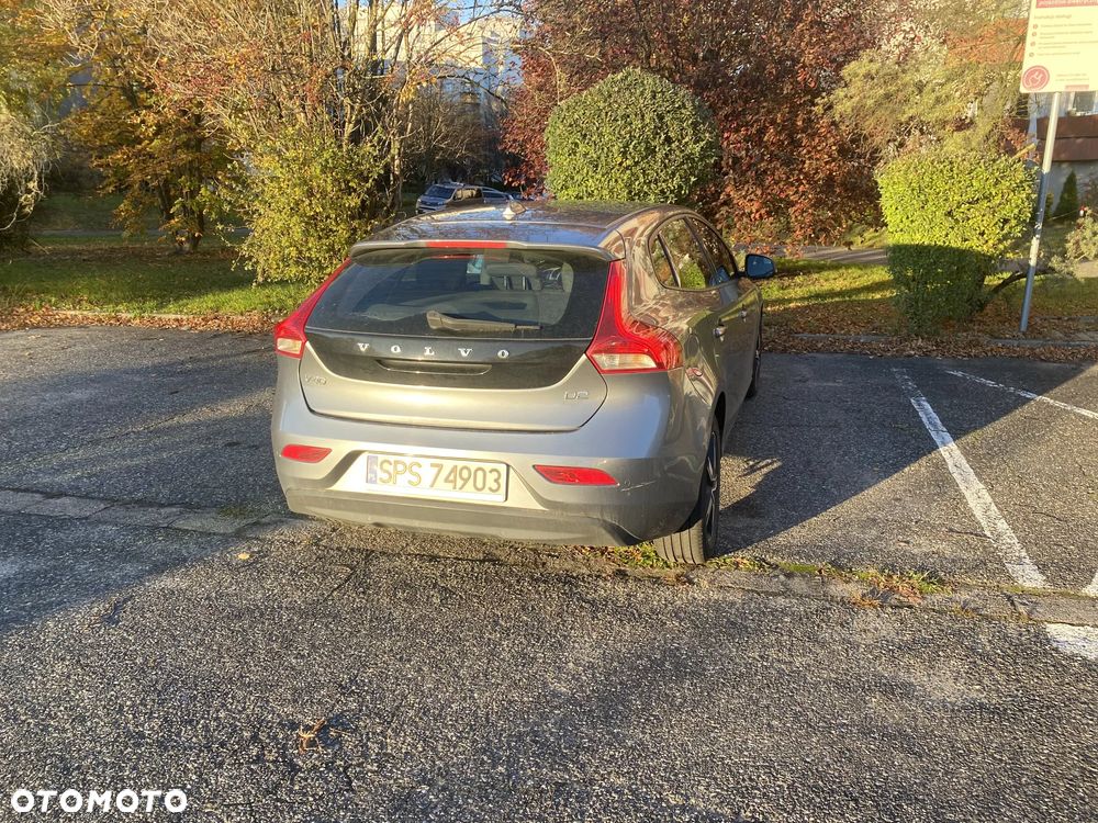 Volvo V40 D2 Drive-E Momentum - 8