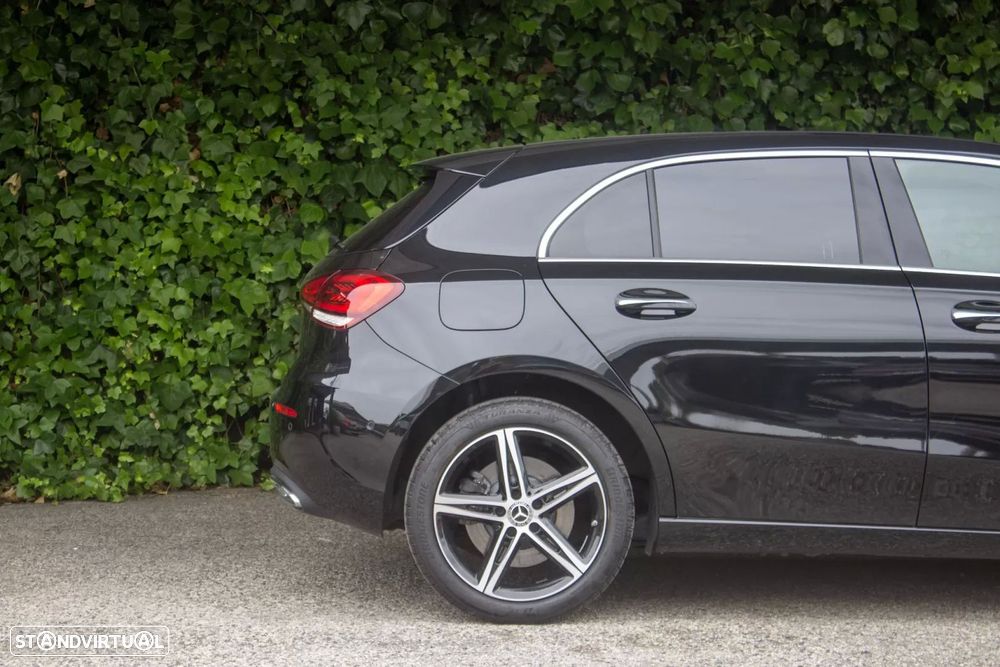 Mercedes-Benz A 250 e AMG Line - 5