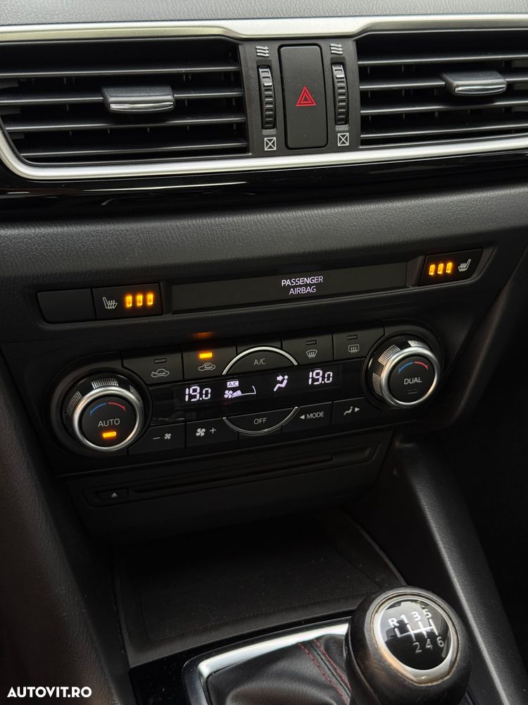 Mazda 3 - 14
