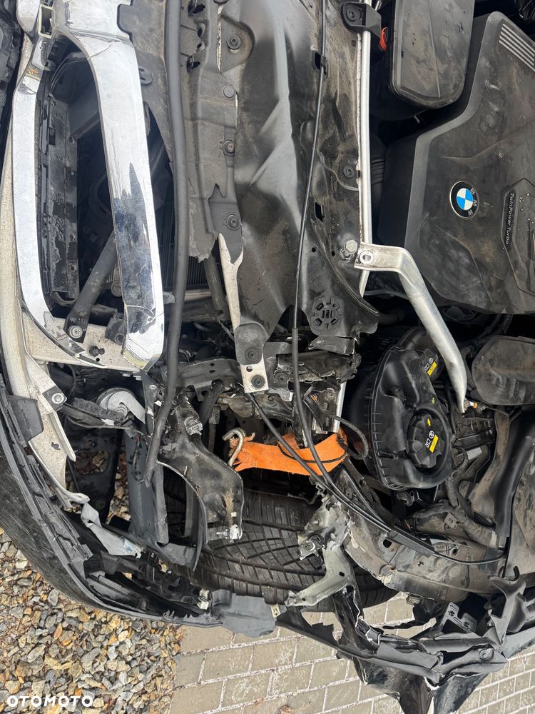 BMW Seria 5 530i xDrive Sport Line - 11