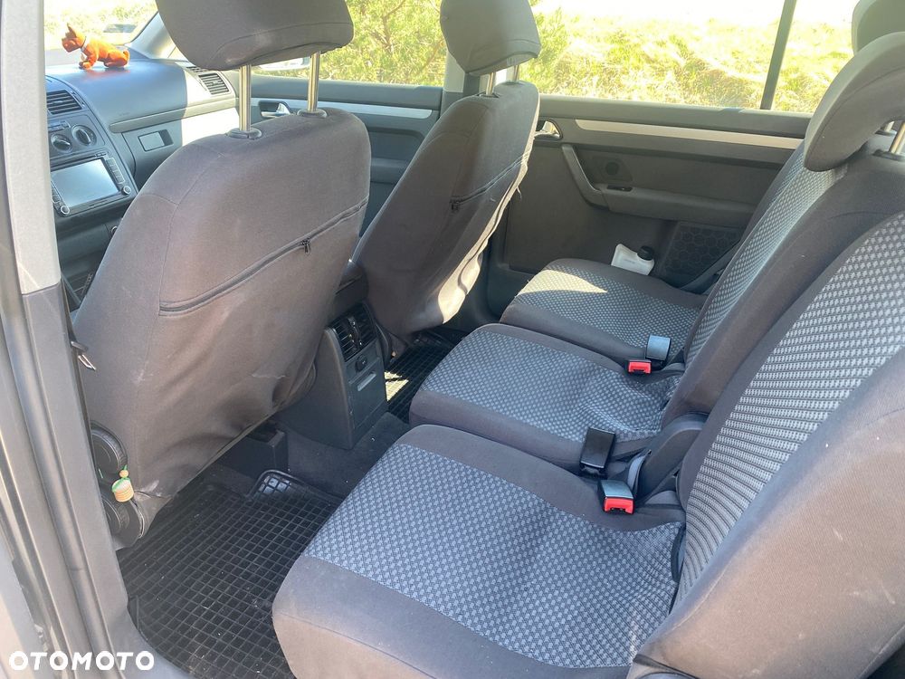 Volkswagen Touran 2.0 TDI Trendline - 4