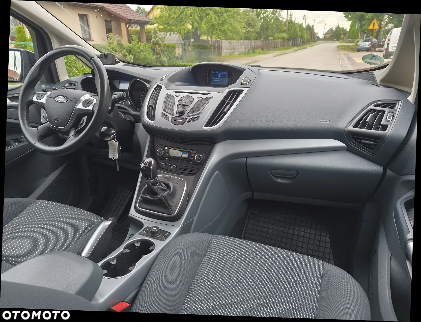 Ford C-MAX 1.6 Ti-VCT SYNC Edition - 19
