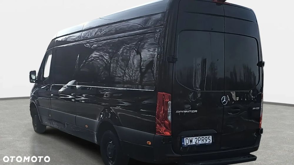 Mercedes-Benz Sprinter - 3