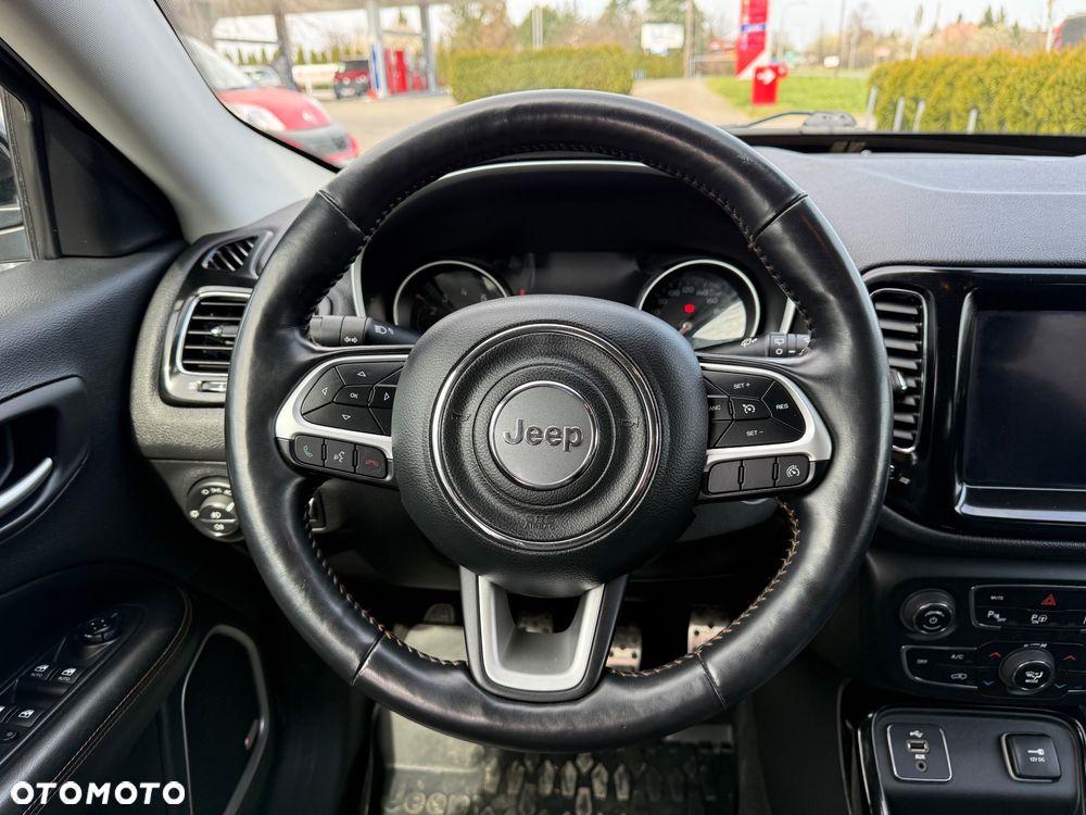 Jeep Compass 1.4 TMair Limited FWD S&S - 10