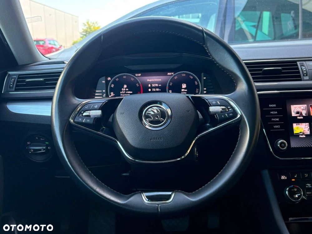 Skoda Superb 2.0 TSI Ambition DSG - 8