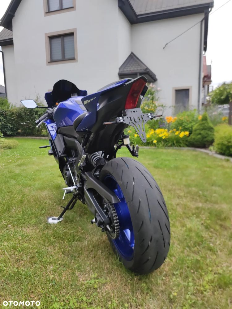 Yamaha R7 - 11
