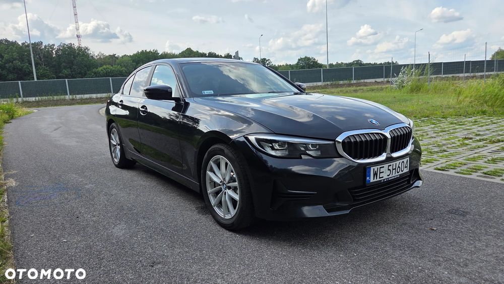BMW Seria 3 330i - 10