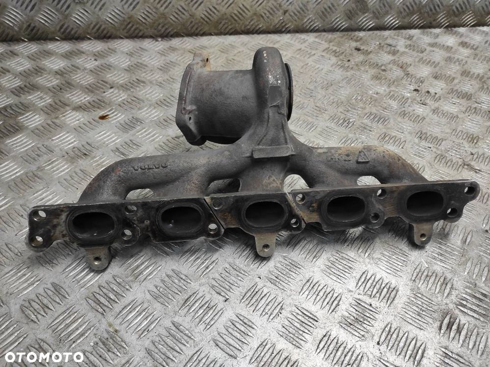 KOLEKTOR WYDECHOWY  VOLVO V50 I - 4