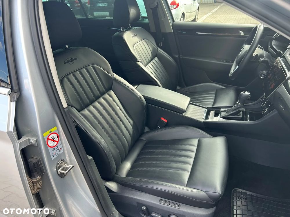 Skoda Superb 2.0 TDI L&K DSG - 36