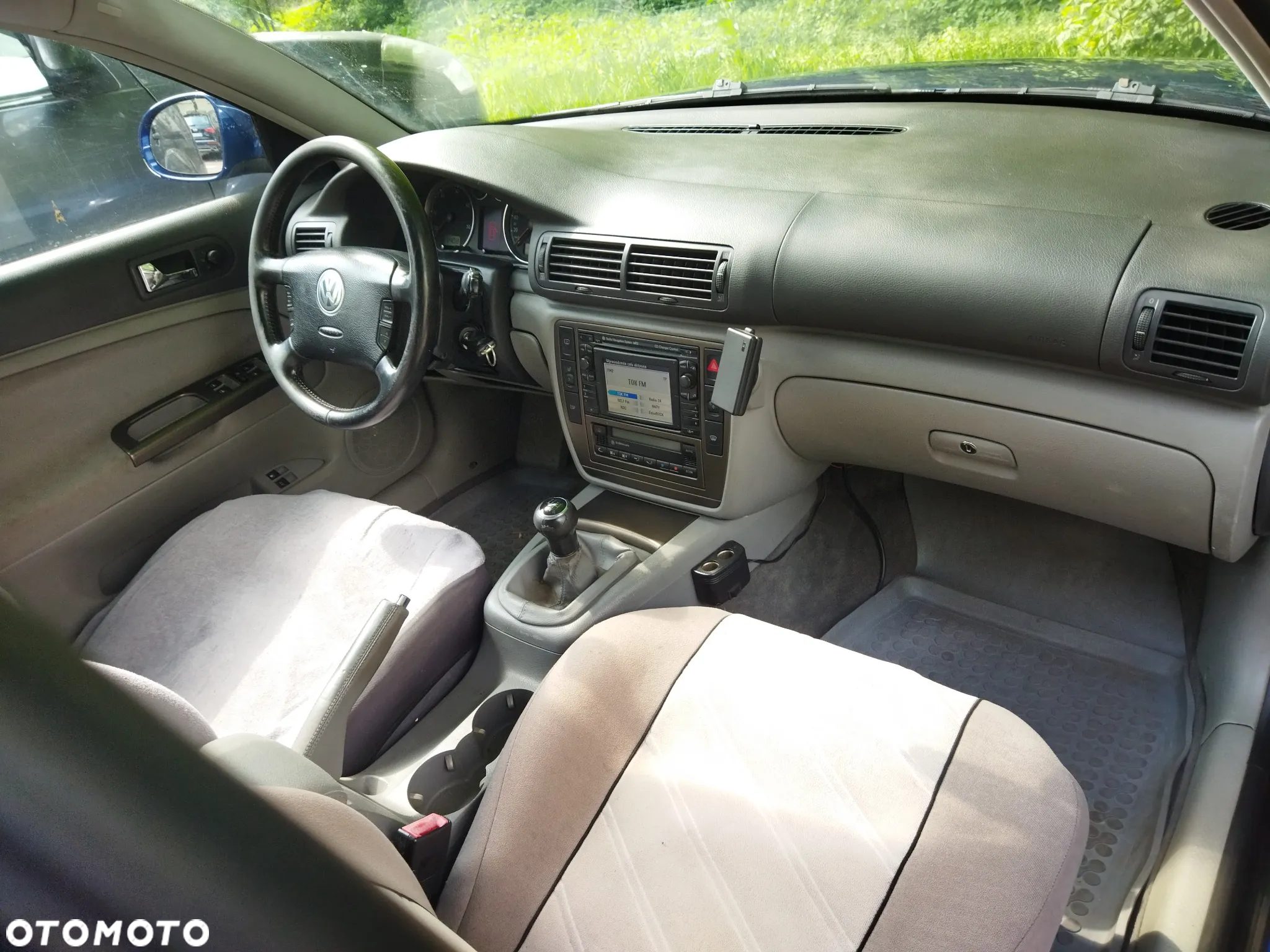 Volkswagen Passat 1.9 TDI Highline - 18
