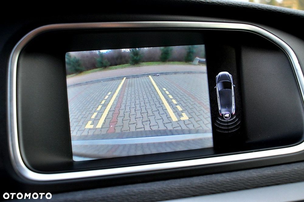 Volvo V40 D2 Momentum - 30